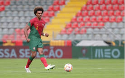 Chelsea verpflichtet Renato Vega